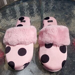 Victoria's Secret Slippers with Carrying Pouch